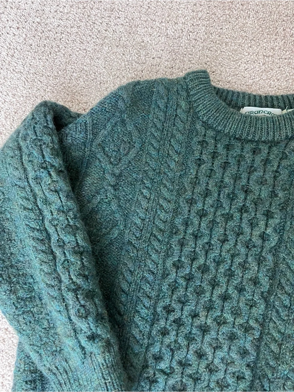 Unisex Cable Knit Crewneck 100% Wool Sweater